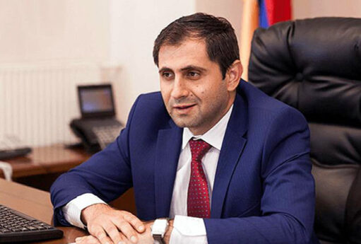 l 1x3wh 848x494z 0.926