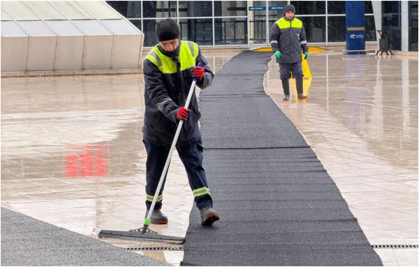 Qarlı hava şəraitində bütün qatarlar qrafik üzrə hərəkət edir - ADY 2 Qarlı hava şəraitində bütün qatarlar qrafik üzrə hərəkət edir - ADY