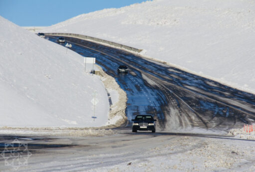 “Ağsu perevalı” yenə buz bağladı - FOTOLAR