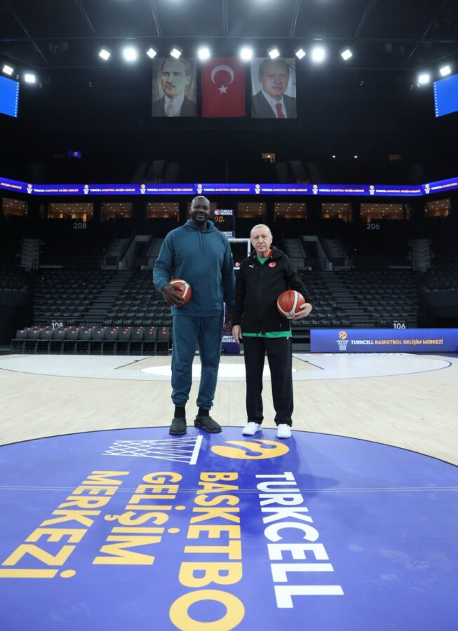 Ərdoğan NBA ulduzu ilə görüşdü - FOTO 2 photo 5438656463921417993 y