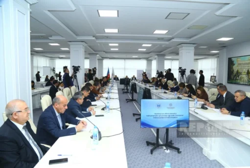 QHT-lər və alimlər Azərbaycan dili mövzusunda müzakirə apardılar - FOTOLAR