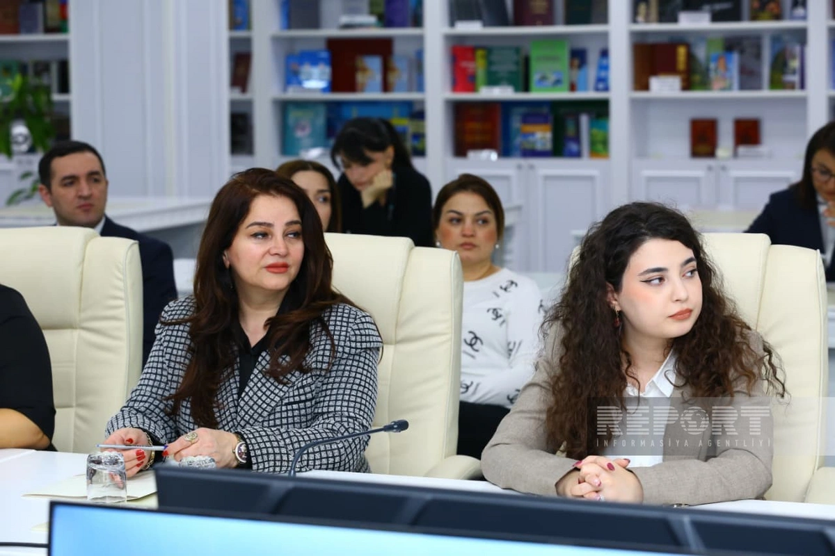 QHT-lər və alimlər Azərbaycan dili mövzusunda müzakirə apardılar - FOTOLAR 13 qh 13