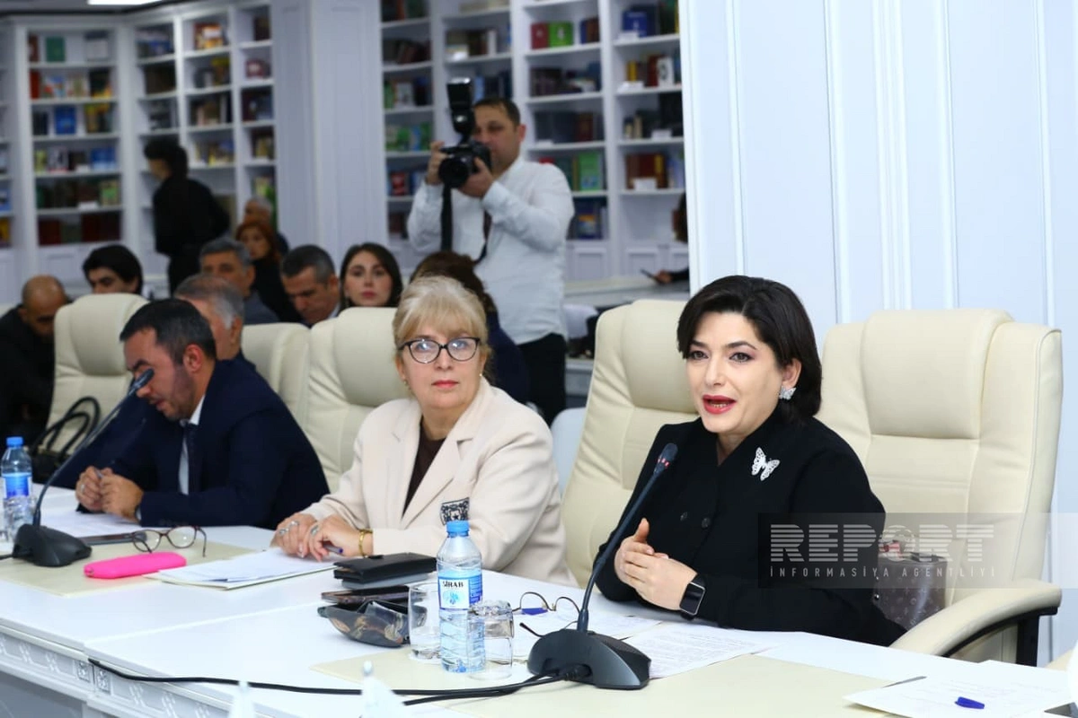 QHT-lər və alimlər Azərbaycan dili mövzusunda müzakirə apardılar - FOTOLAR 7 qh 7