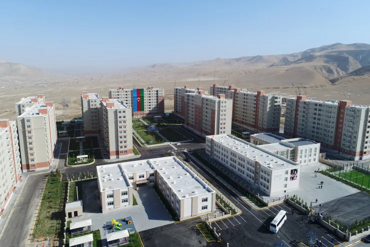 "Qaçqınkom"dan "Qobu Park"dakı binalarla bağlı açıqlama
