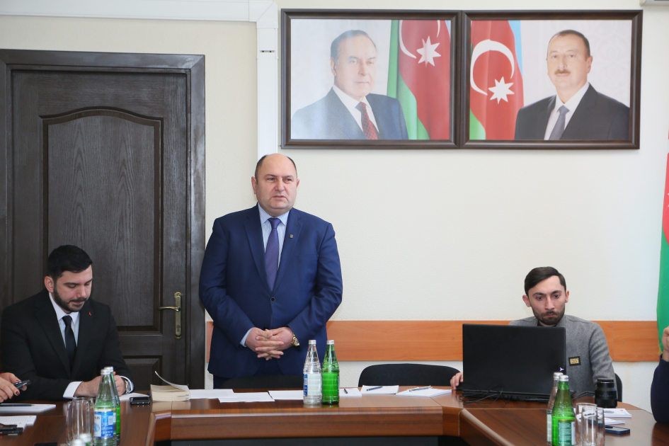 “Mediada Azərbaycan dili”: təlimlərin növbəti mərhələsi təşkil edildi - FOTOLAR 4 tl 42