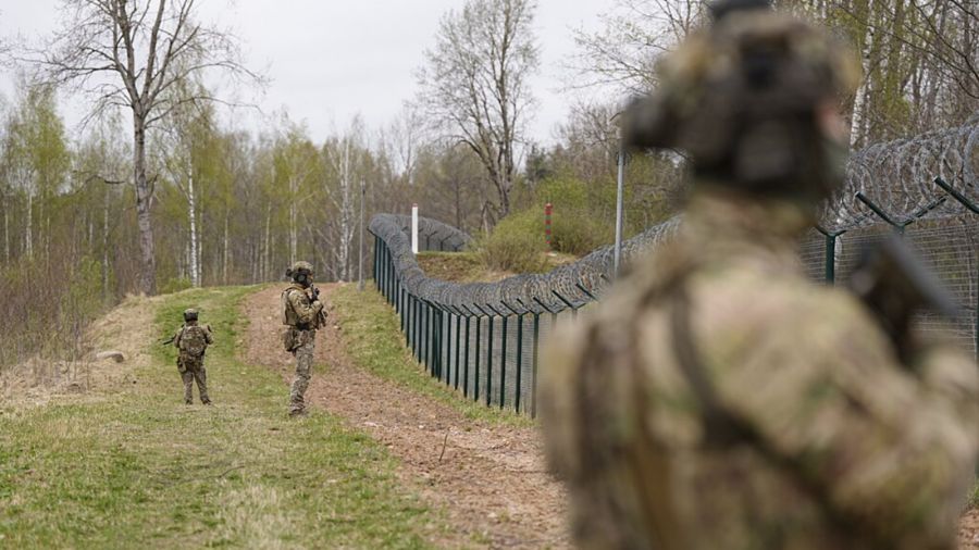 Rusiya ilə sərhəddə səngər qazılır, mina basdırılır – Müharibə hazırlığı başladı