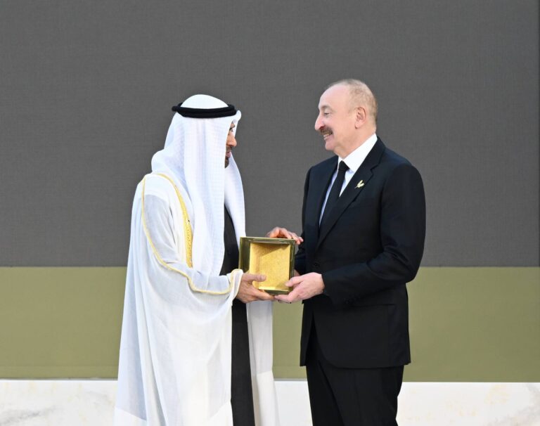 Prezident mükafata görə belə təşəkkür etdi – FOTO