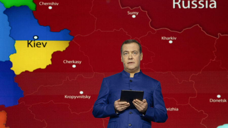 Medvedev 121