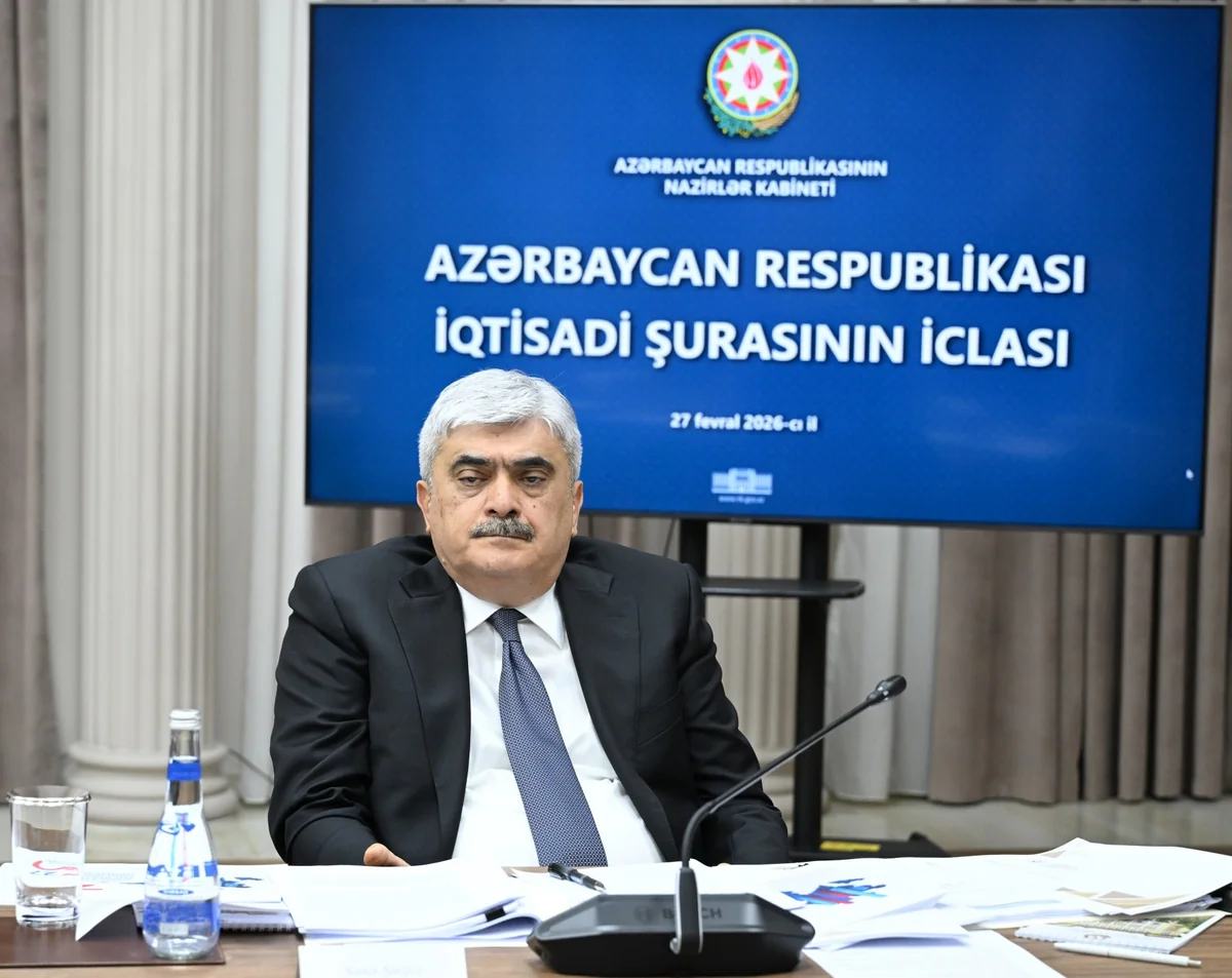 Əli Əsədovun sədrliyi ilə növbəti iclas keçirildi - FOTOLAR 5 N 45
