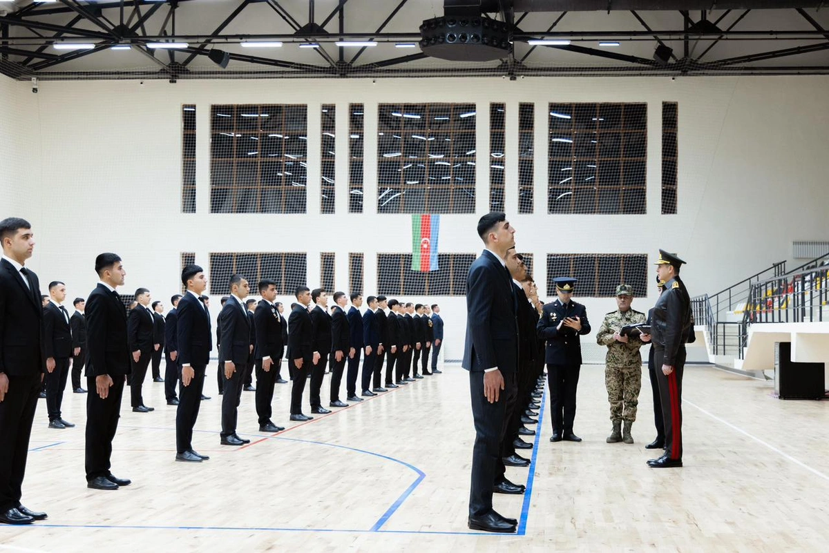 Vilayət Eyvazov vətəndaş qəbulu və sıra baxışı keçirdi - VİDEO 8 d 7