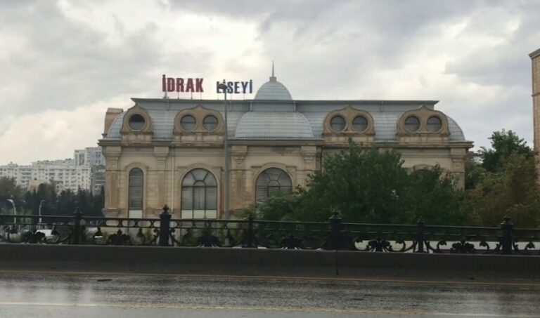 O silah şagirdin əlinə görün necə keçib – "İdrak"dakı hadisə ilə bağlı yeni detallar