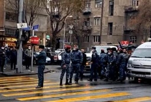 Polis İrəvanda kütləvi əməliyyatlara başladı - Nə baş verir? 27 irC999vcan