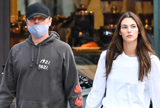 leonardo dicaprio vittoria Ceretti nyc 092425 1 25bf2e4e1b1c46f791f7eca43cdfae81