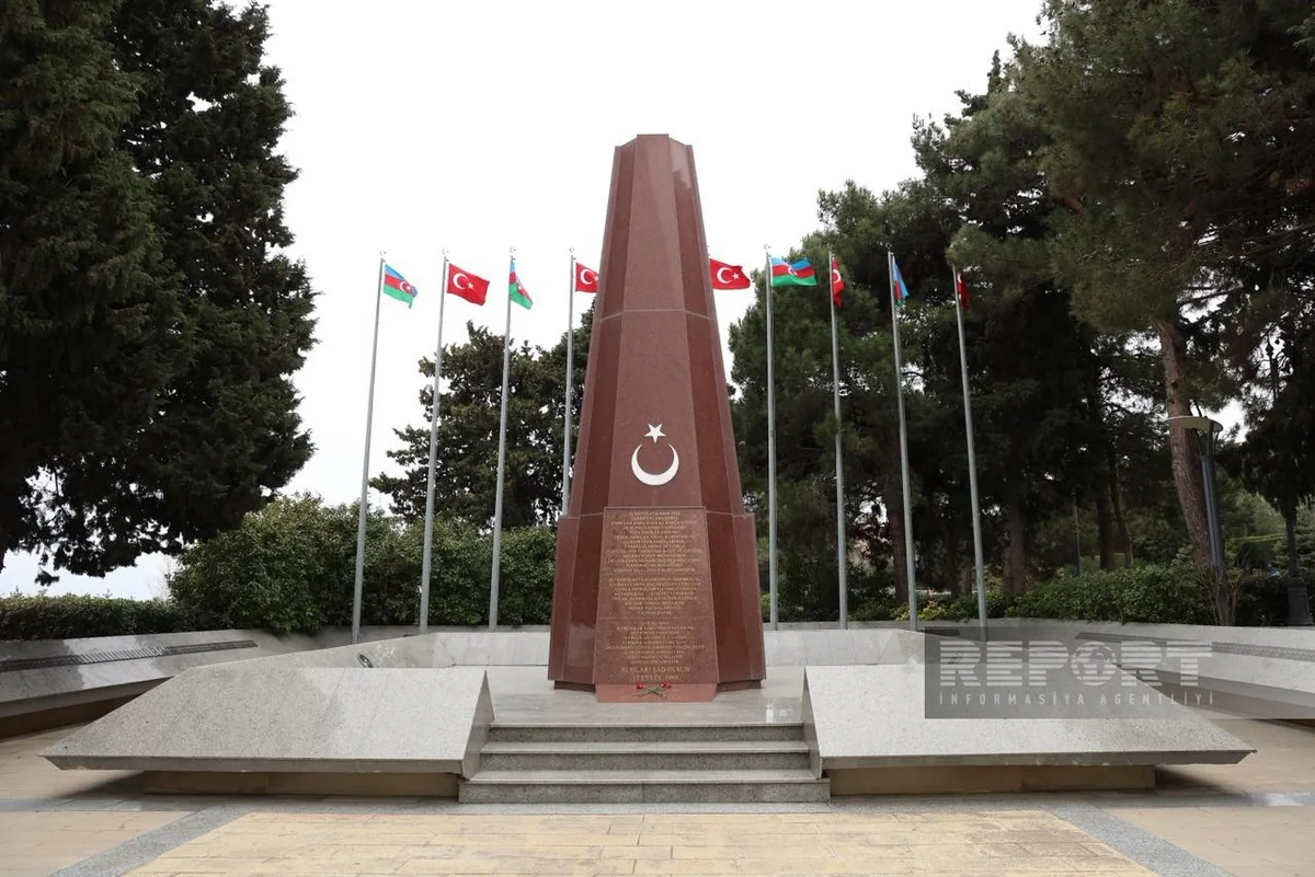 Fuat Oktay Bakıda Türk şəhidliyini ziyarət etdi - FOTOLAR 3 lh 3