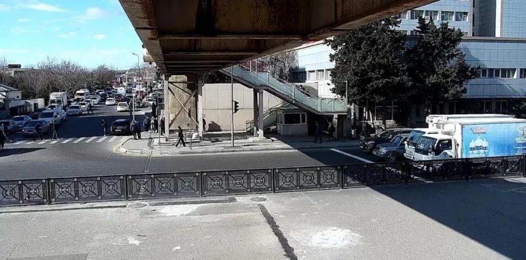 "Şamaxinka"da ilk dəfə işıqforlar istifadəyə verildi - FOTO