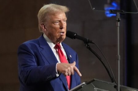 Tramp orduya əmr etdi: “O gəmiləri məhv edin”