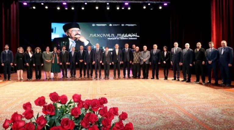 “Veysəloğlu”nun sponsorluğu ilə ərsəyə gələn “Naxçıvan Maarifi” sənədli-bədii filminin təqdimatı keçirildi - FOTOLAR