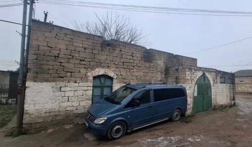 yi 1