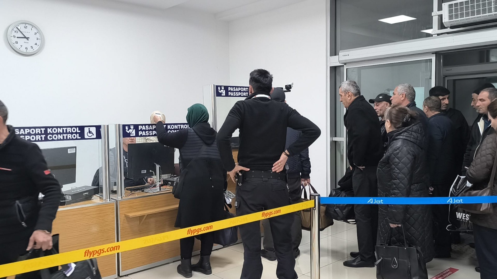 Bakıdan gələn 71 nəfər Iğdırdan avtobuslarla Naxçıvana yola salındı – FOTOLAR/YENİLƏNİB 5 4