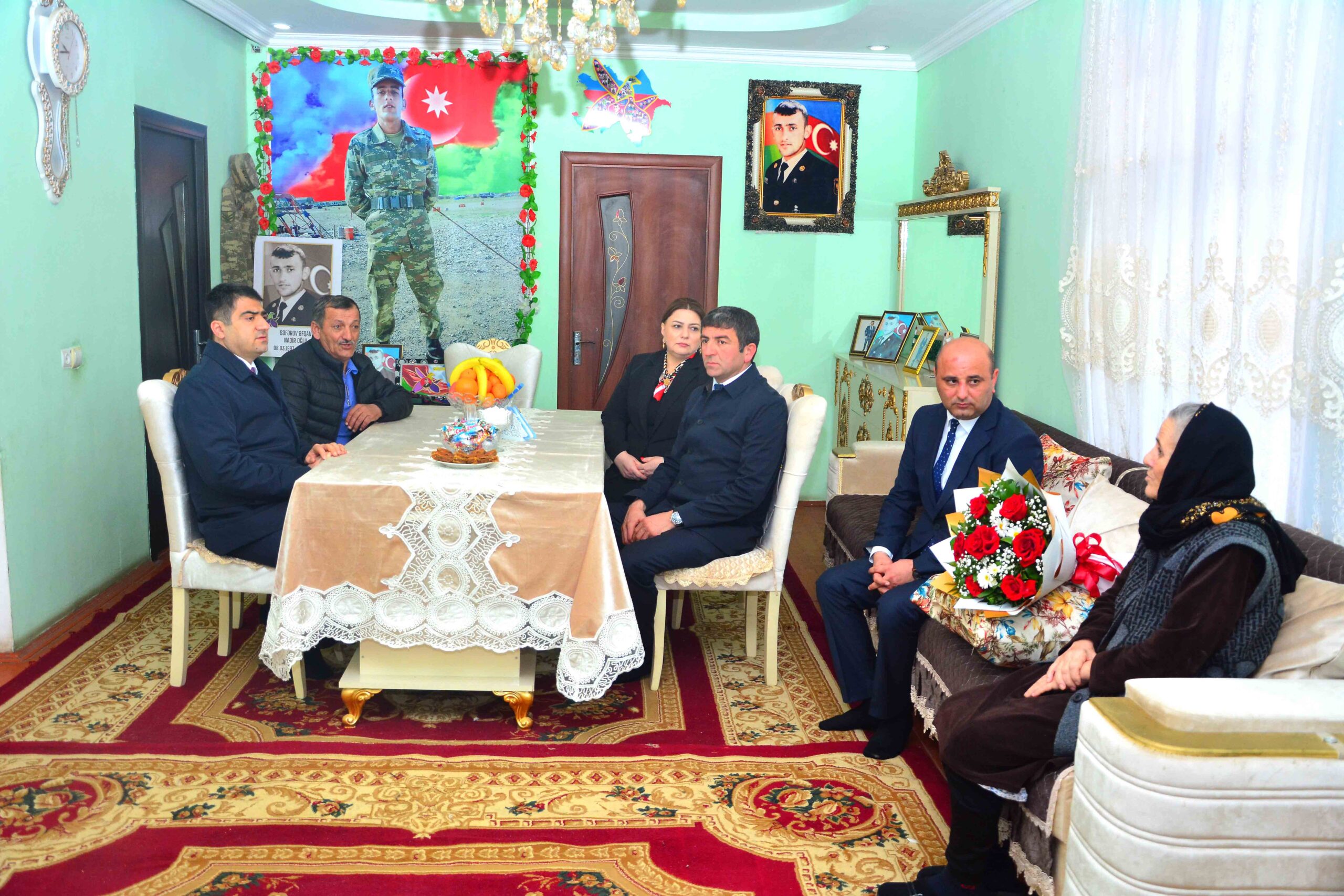 Seymur Orucov şəhid anasını yaşadığı ünvanda ziyarət etdi - FOTOLAR 3 DSC 1719 scaled
