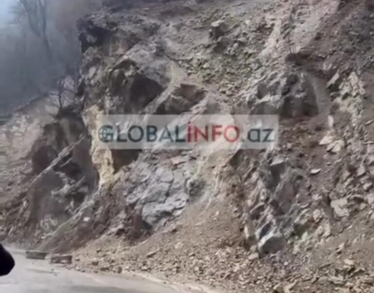 Güclü yağış fəsadlar törətdi: uçqun oldu, yol bağlandı - VİDEO