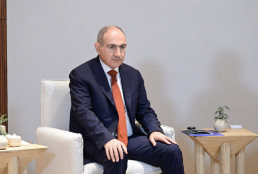 eliyev pasinyan 7 900x600 1