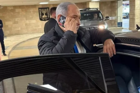 Netanyahuya zəng gəldi, dərhal çərkəzləri tərk etdi