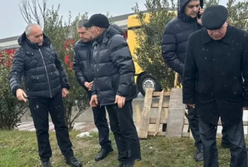 otg03UPlMBv5n22Fv7pWvoWUhp5LZq5RVUpsx7N8 1200