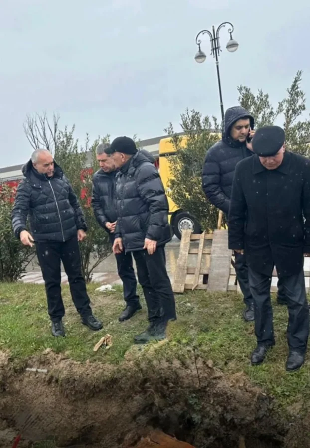 Bakıda görünməmiş vəziyyət: iki icra başçısı hadisə yerində – FOTO