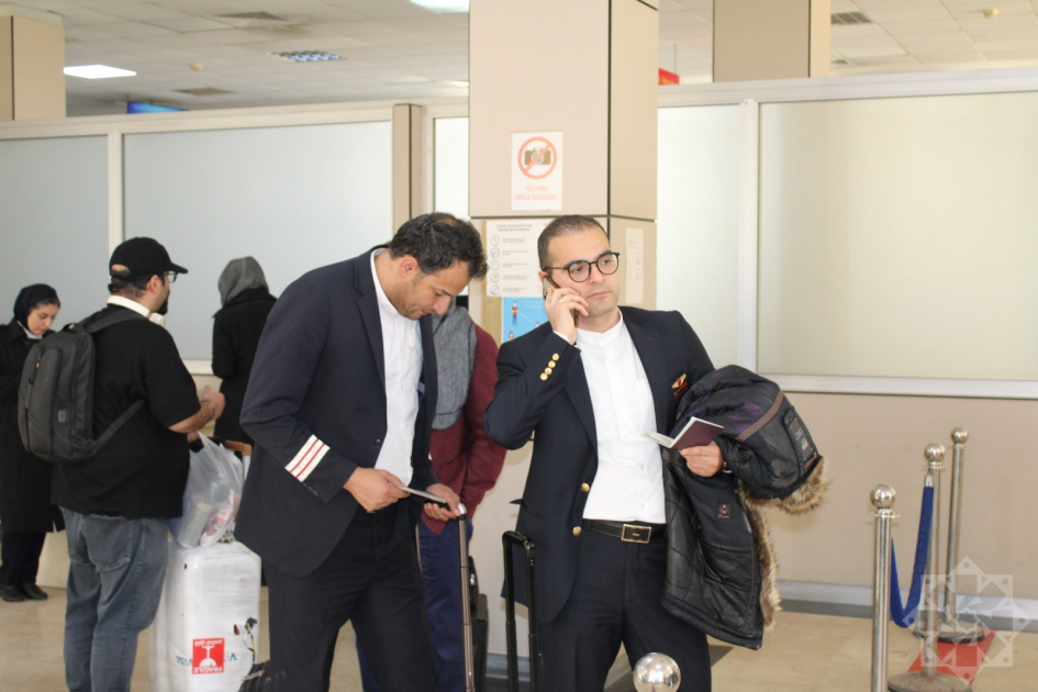 Qazaxıstandan gələn pilotlar və ekipaj üzvləri İrana qayıtdılar - FOTOLAR 2 pl 42