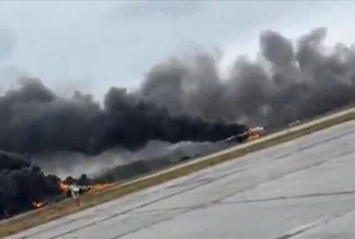 Rusiyanın nəhəng limanı yenidən vuruldu - VİDEO 26 rusiya baza yanir