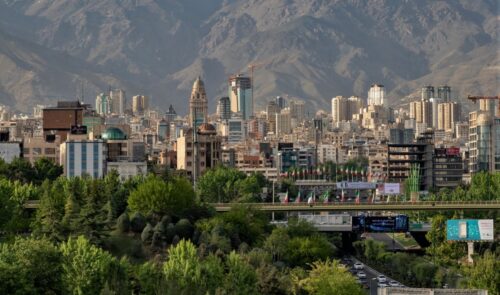 İranda görünməmiş hadisə: Bu fotolar Tehranı qarışdırdı