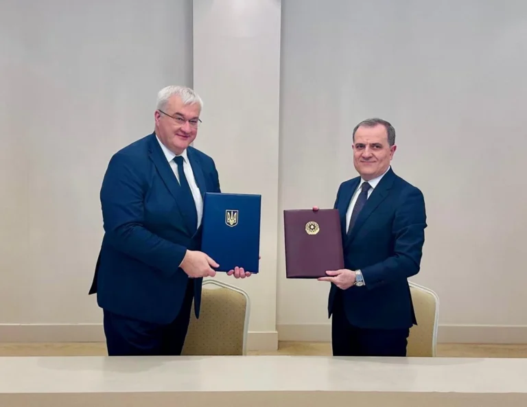 XİN Ukrayna ilə imzalanan saziş haqqında məlumat yaydı – YENİLƏNİB