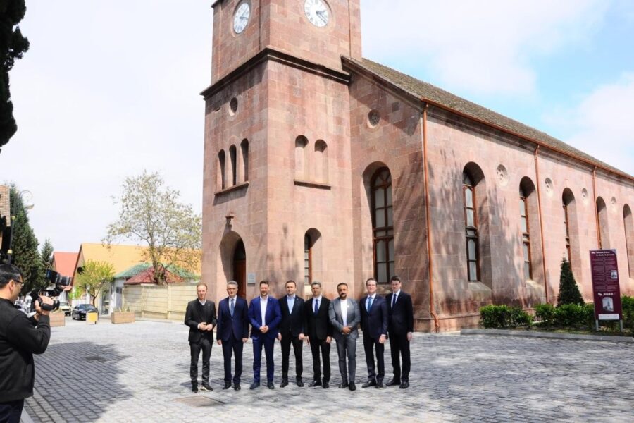 Almaniya deputatları Göygöl və Şəmkir rayonlarında - FOTO 5 69ef4a6ebdd9869ef4a6ebdd99177728983869ef4a6ebdd9569ef4a6ebdd96 1