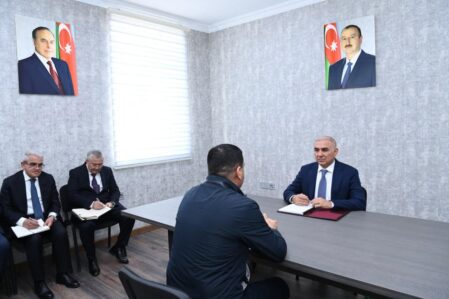 Vüqar Əhmədov Şuşada vətəndaşları qəbul etdi