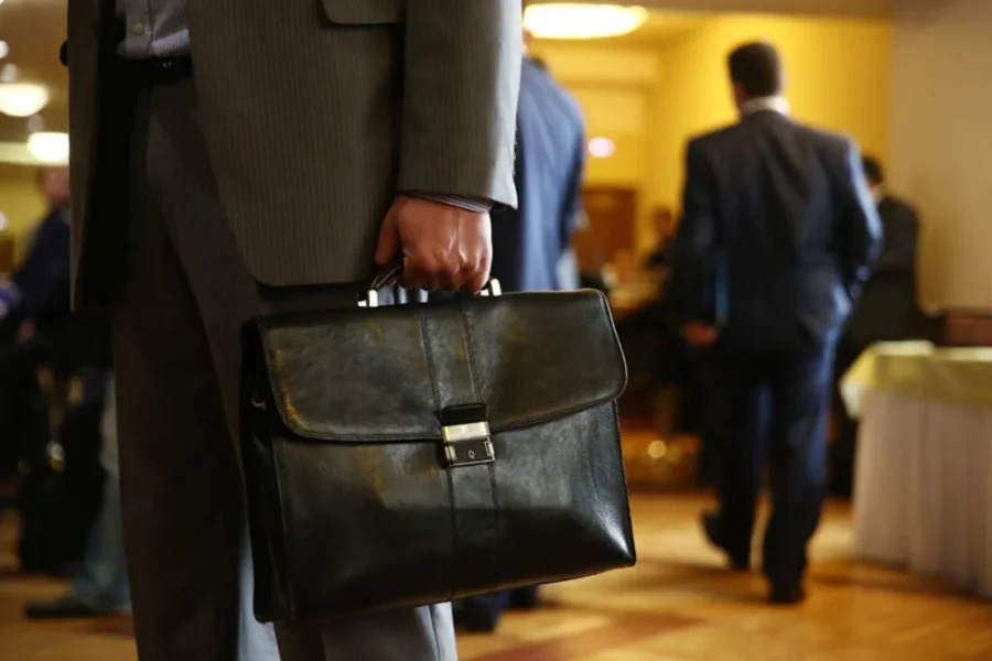 Yüksək vəzifədə olan qohumlar – Onların 30 gün vaxtı var