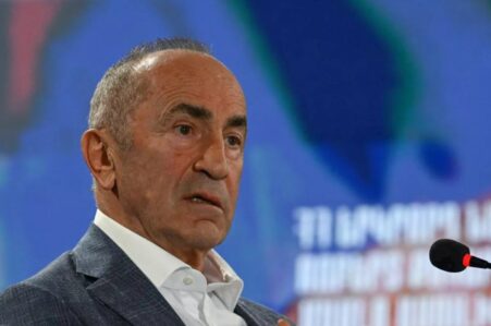 Köçəryan seçkiyə onlarla gedir – ADLAR