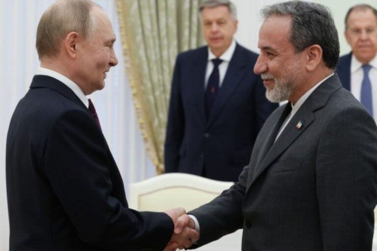 Putin Əraqçi ilə görüşdü: Xameneidən danışdı