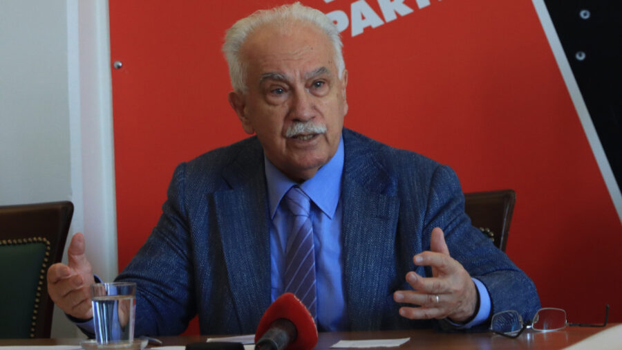 Azərbaycandan qayıdan təyyarəni İsrail vurub? – Perinçekin iddiasına Bakıdan cavab