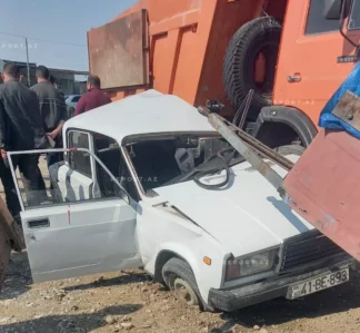 Ağcabədidə ağır qəza: ölən və yaralananlar var