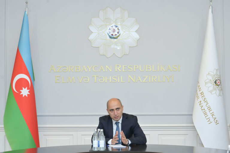 Nazir internat məktəblərinin direktorları ilə görüşdü - FOTOLAR