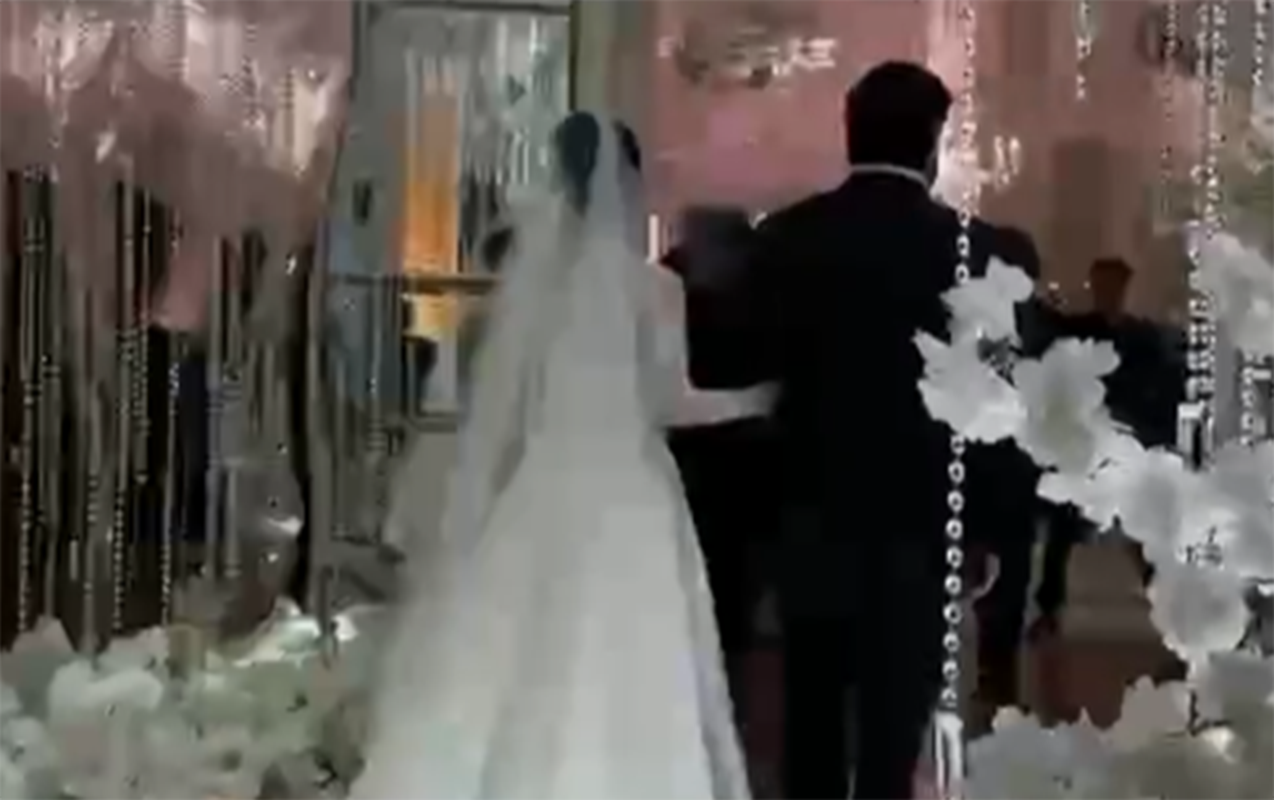 Azərbaycanlı iş adamı oğluna dəbdəbəli toy etdi - VİDEO 1 toy