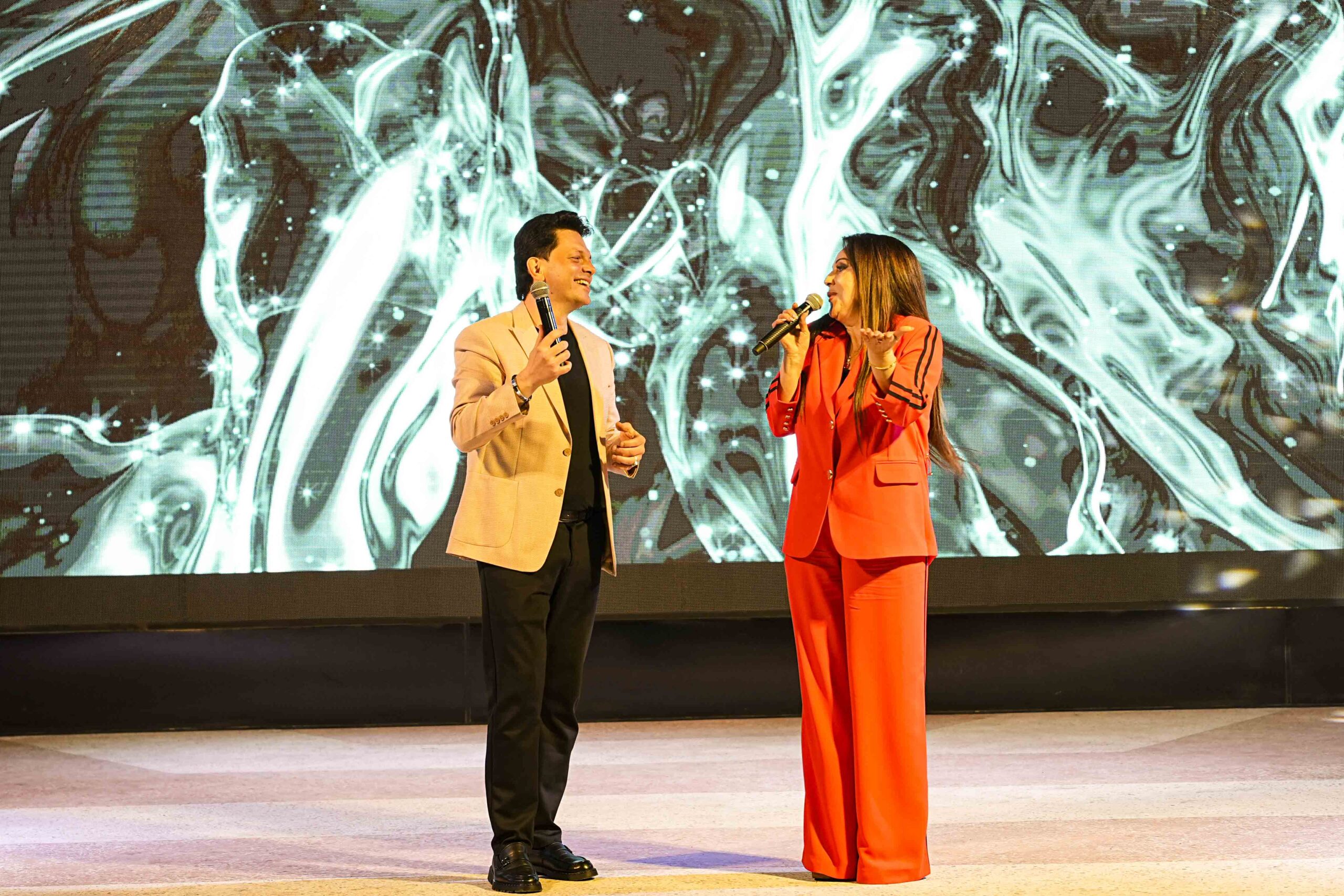 Xətai rayonunda Heydər Əliyevə həsr olunmuş möhtəşəm konsert və atəşfəşanlıq – FOTO/VİDEO 11 10 scaled