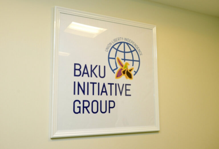 Bakı Təşəbbüs Qrupu Hindistandakı kasta ayrı-seçkiliyini beynəlxalq gündəmə gətirir