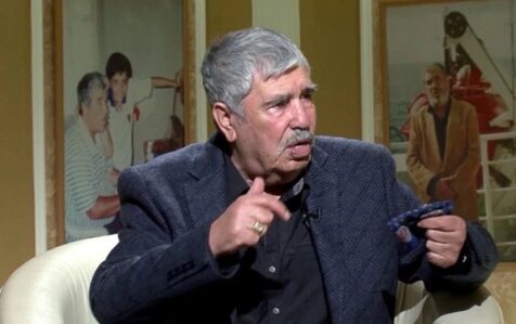 Tanınmış şair xəstəxanaya yerləşdirildi