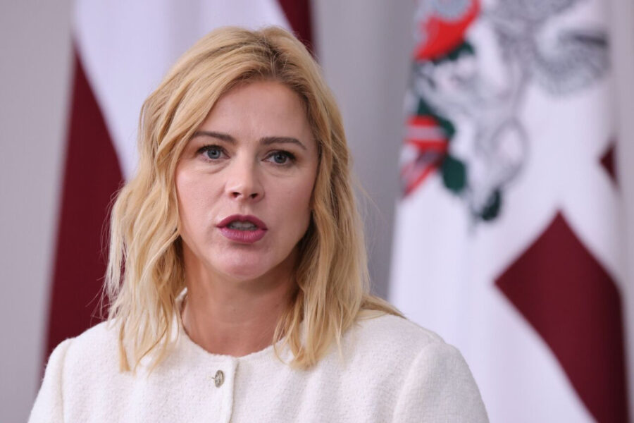 Latviyada baş nazir istefa verib