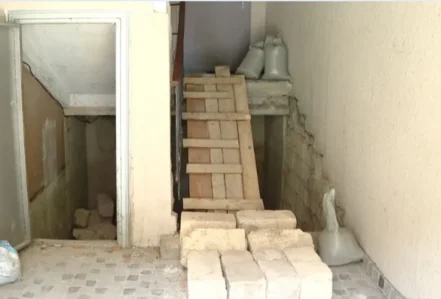 Bakıda binanın pilləkəni çökdü – VİDEO