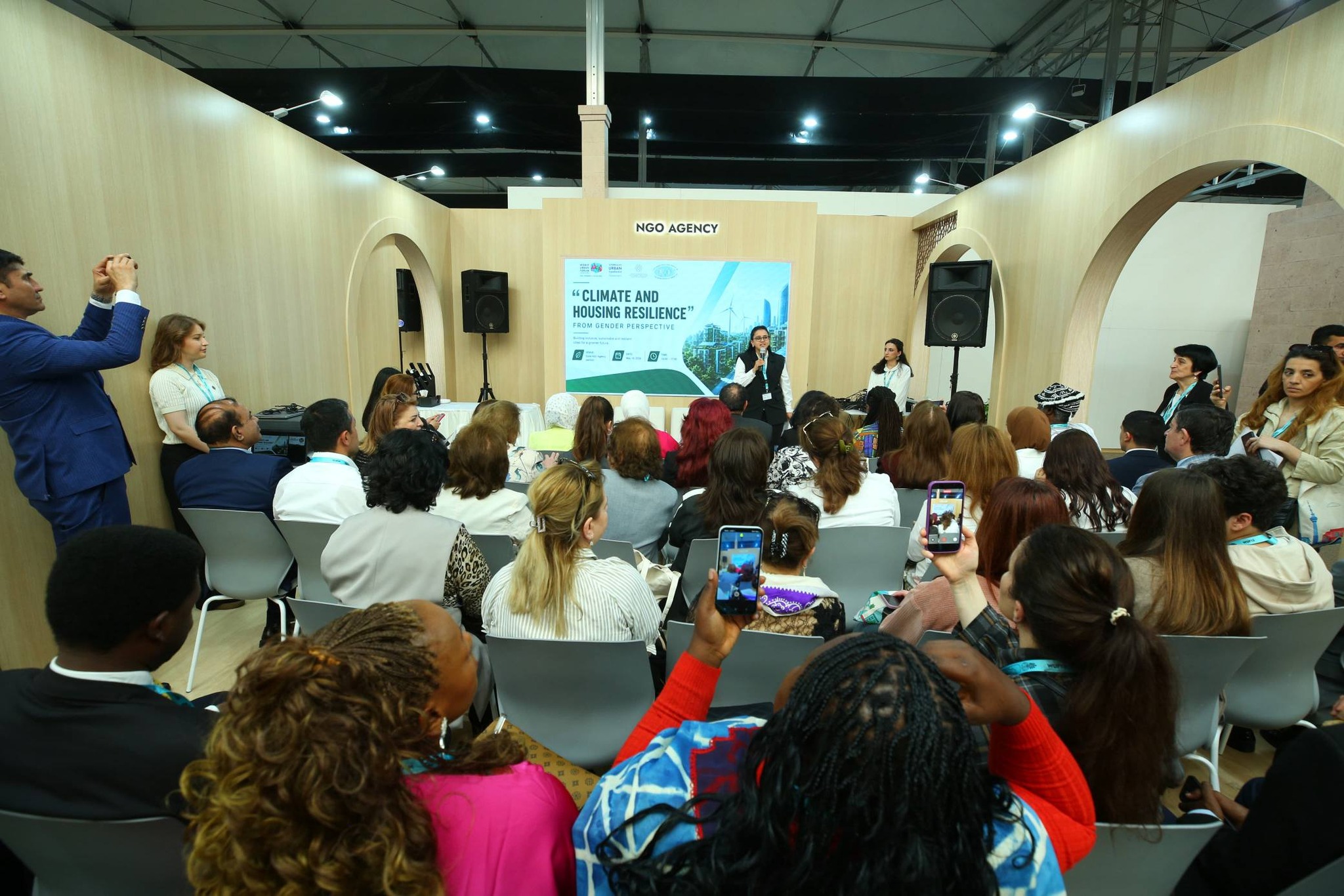 WUF13-də iqlim və gender mövzusu müzakirə olundu 5 702089892 1021906723502443 1485924961290837813 n
