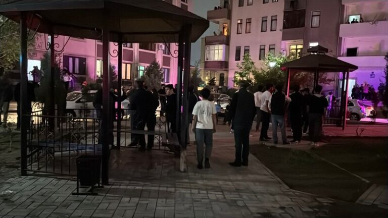 Sumqayıtda çoxmərtəbəli yaşayış binasında yanğın oldu