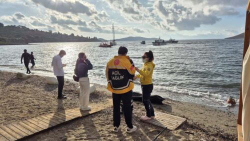 Türkiyədə yüzdən çox turisti daşıyan gəmi batdı – Anbaan Video